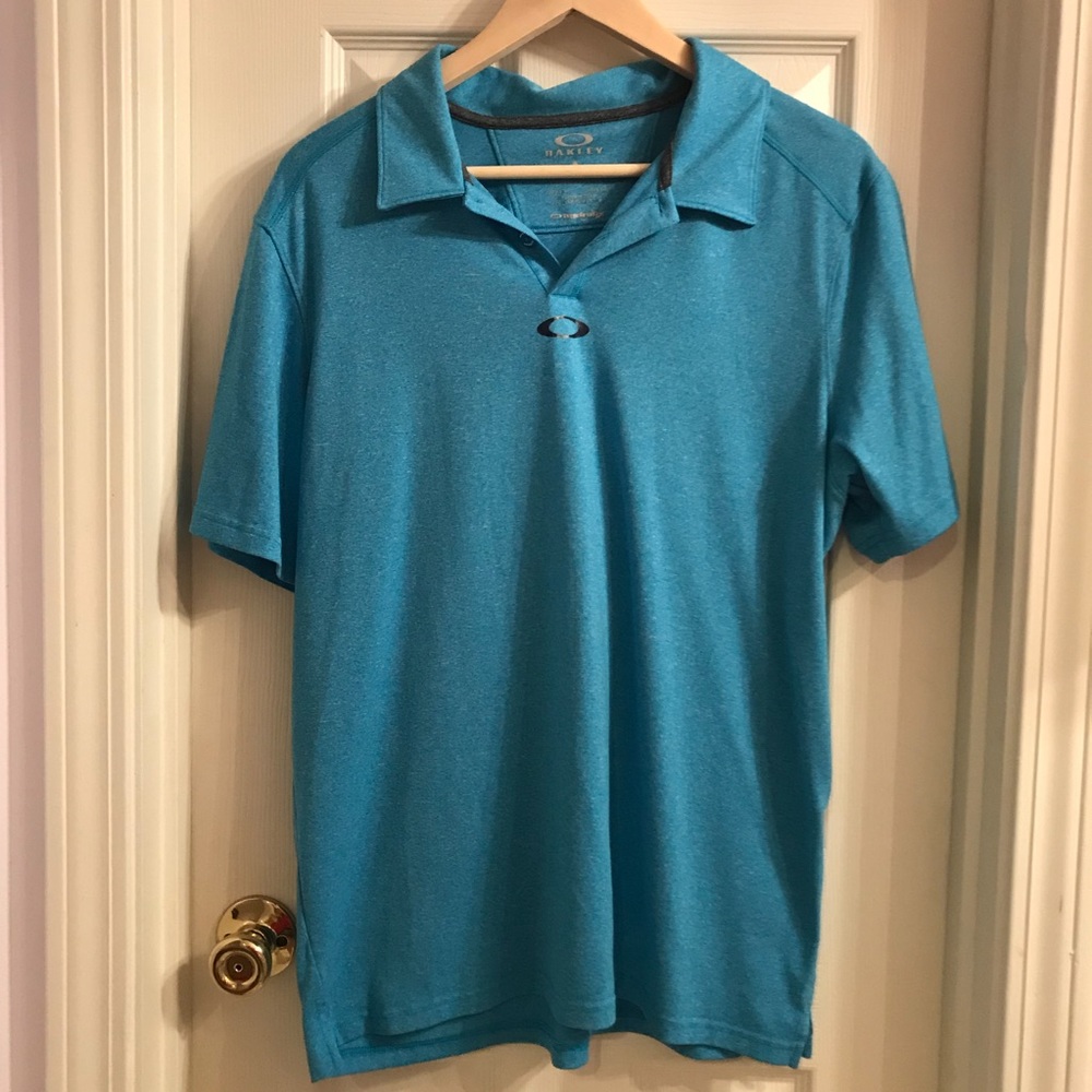Men’s blue Oakley polo